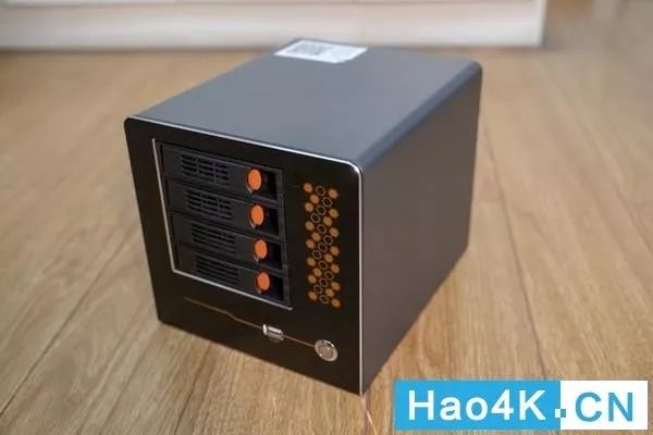 投影仪配小米盒子_小米盒子视频里的小型投影仪是什么的_投影仪小米盒子