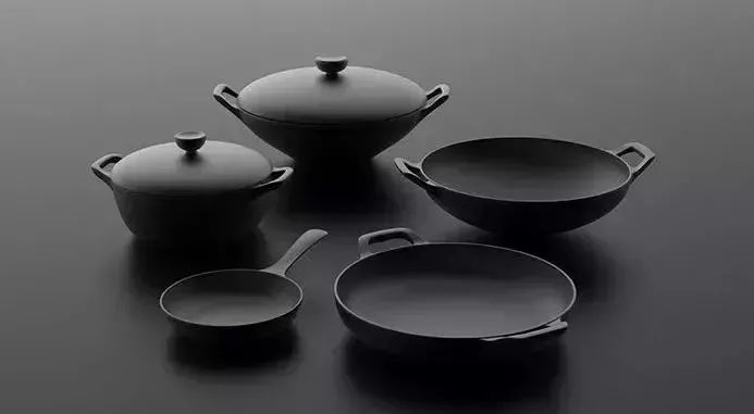 投影仪小米盒子怎么用_小米盒子视频里的小型投影仪是什么的_投影和小米盒子能无线连接吗