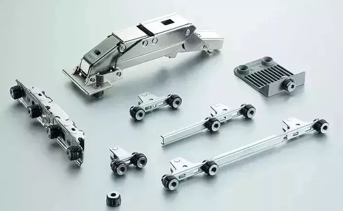 投影仪小米盒子怎么用_小米盒子视频里的小型投影仪是什么的_投影和小米盒子能无线连接吗