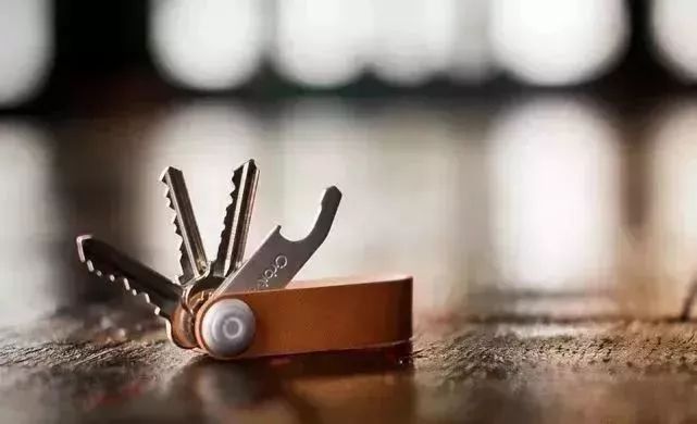 投影仪小米盒子怎么用_投影和小米盒子能无线连接吗_小米盒子视频里的小型投影仪是什么的