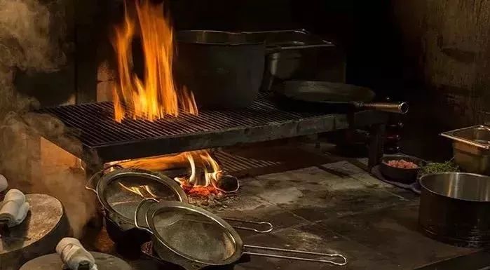 小米盒子视频里的小型投影仪是什么的_投影和小米盒子能无线连接吗_投影仪小米盒子怎么用