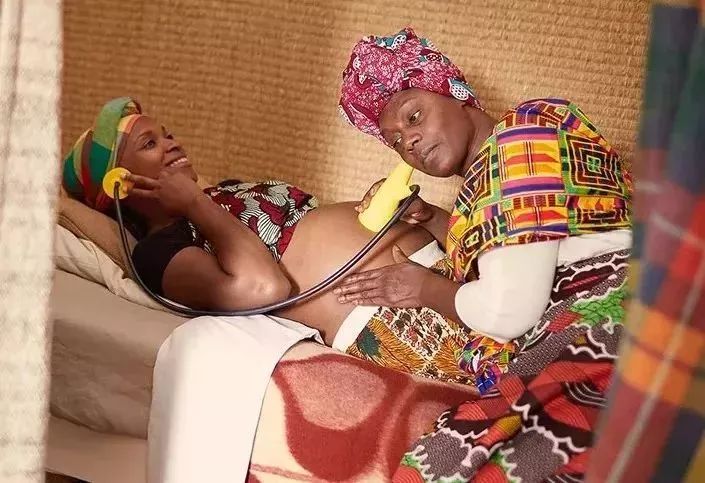 投影和小米盒子能无线连接吗_投影仪小米盒子怎么用_小米盒子视频里的小型投影仪是什么的