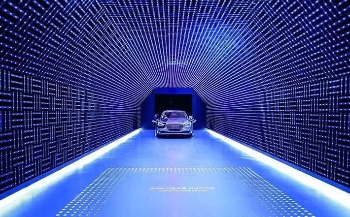 投影仪小米盒子怎么用_投影和小米盒子能无线连接吗_小米盒子视频里的小型投影仪是什么的