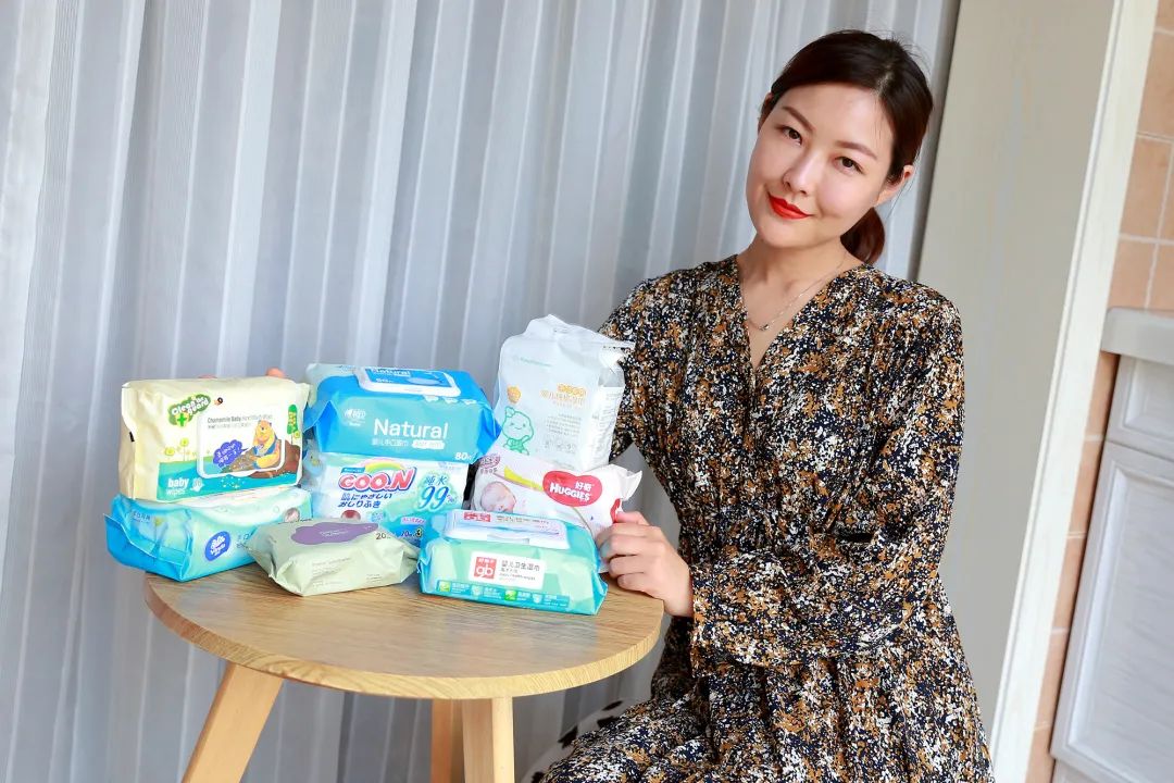 好奇湿纸巾哪个款好用_好奇湿巾价格_好奇湿巾个版本的区别