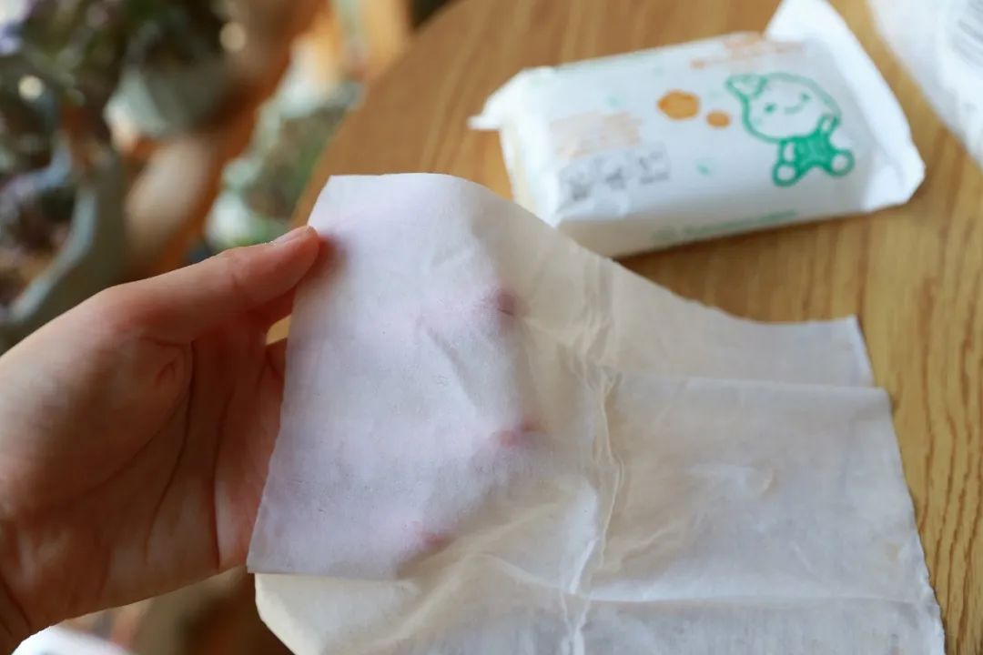 好奇湿纸巾哪个款好用_好奇湿巾价格_好奇湿巾个版本的区别