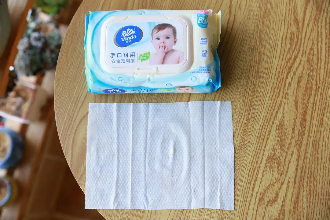 好奇湿纸巾哪个款好用_好奇湿巾价格_好奇湿巾个版本的区别