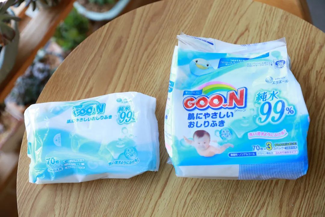 好奇湿纸巾哪个款好用_好奇湿巾价格_好奇湿巾个版本的区别