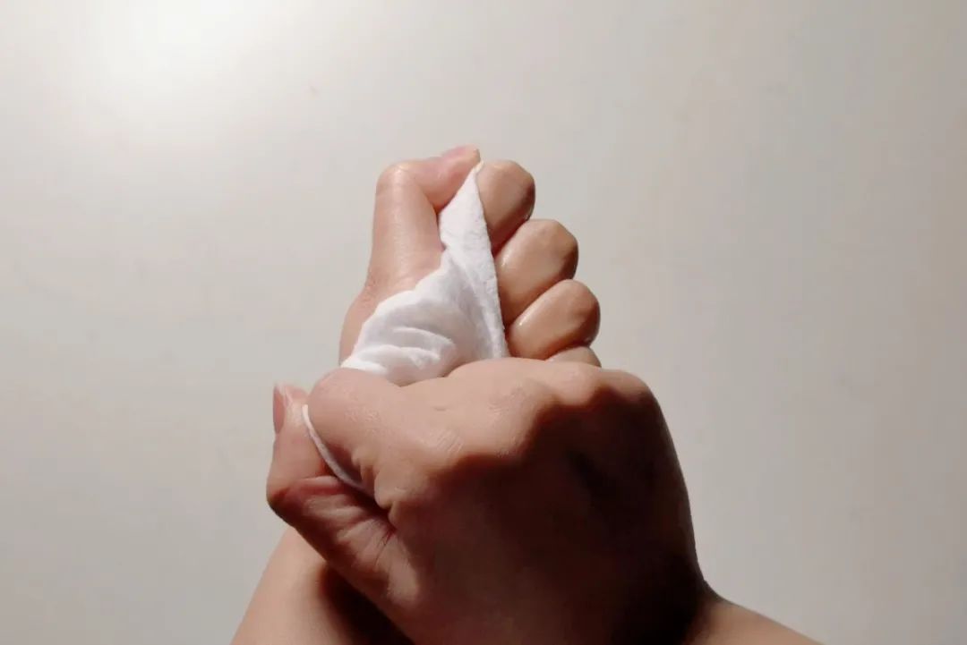 好奇湿巾哪里生产的_好奇湿纸巾哪个款好用_好奇湿巾价格