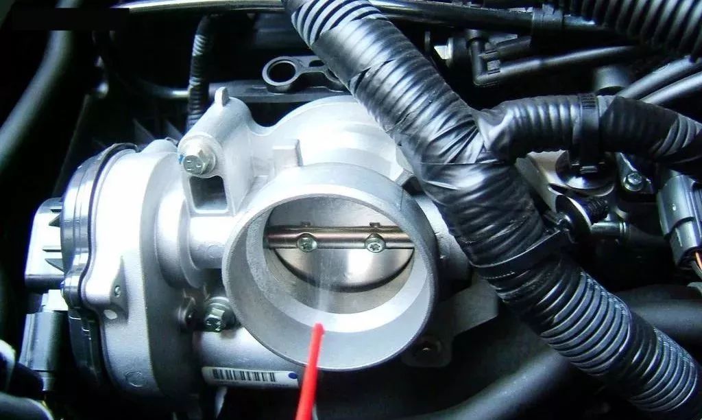 节气门多久清洗一次_清洗节气门的正确方法和步骤_清洗节气门多久清洗一次