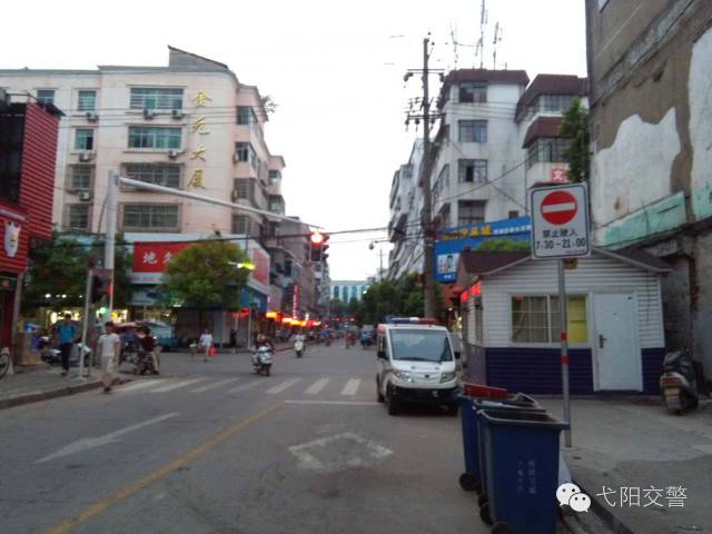 单行道逆行拍车头还是拍车尾_单行道逆行是自动拍吗_逆行拍自动单行道是谁的责任