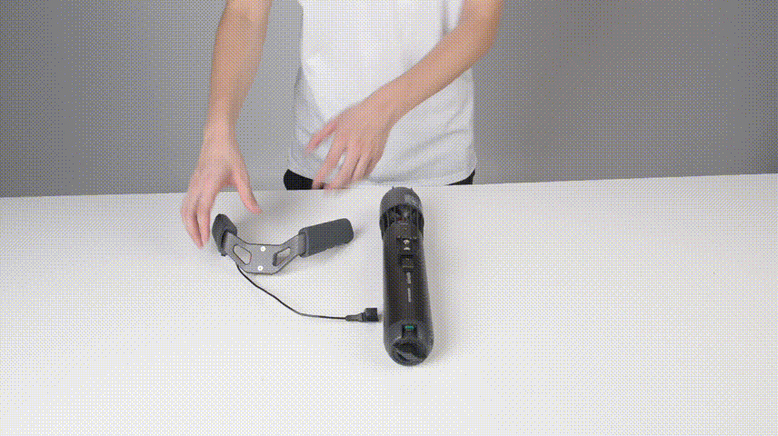 水下推进器 充电_充电器落入水中了能用吗_充电器在水里