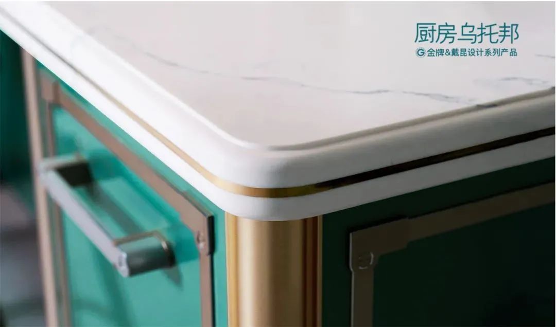 新款玻璃电视柜图片_电视柜玻璃碎了能换吗_电视柜玻璃柜