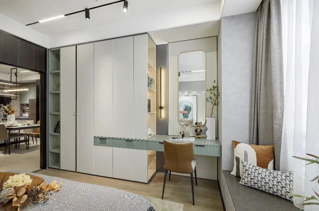 电视柜玻璃柜_电视柜玻璃碎了能换吗_新款玻璃电视柜图片