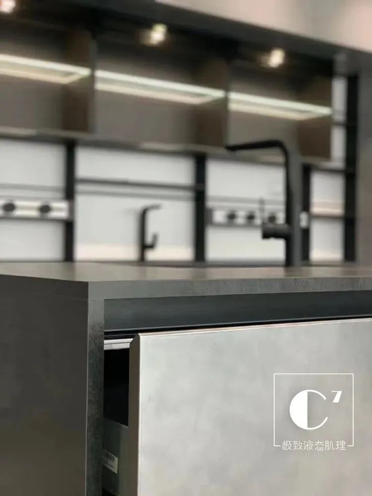 新款玻璃电视柜图片_电视柜玻璃碎了能换吗_电视柜玻璃柜