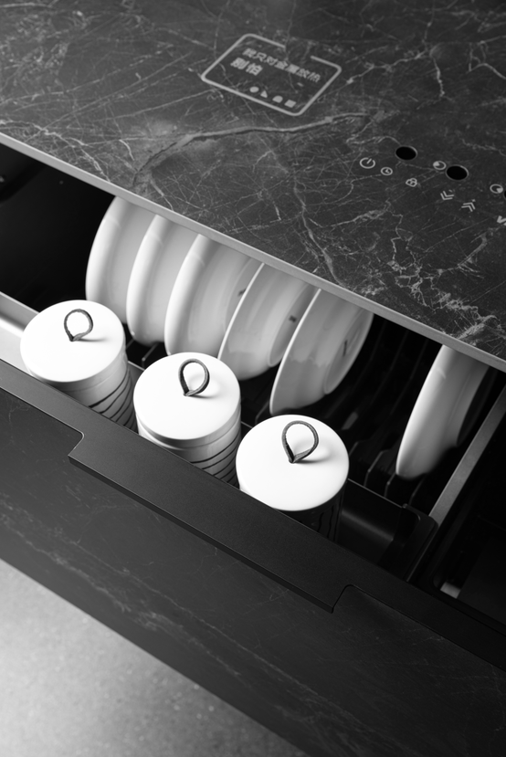 电视柜玻璃碎了能换吗_新款玻璃电视柜图片_电视柜玻璃柜