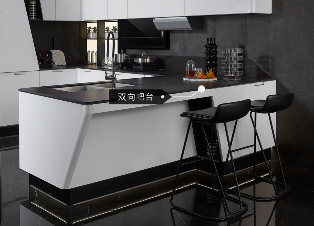 新款玻璃电视柜图片_电视柜玻璃碎了能换吗_电视柜玻璃柜