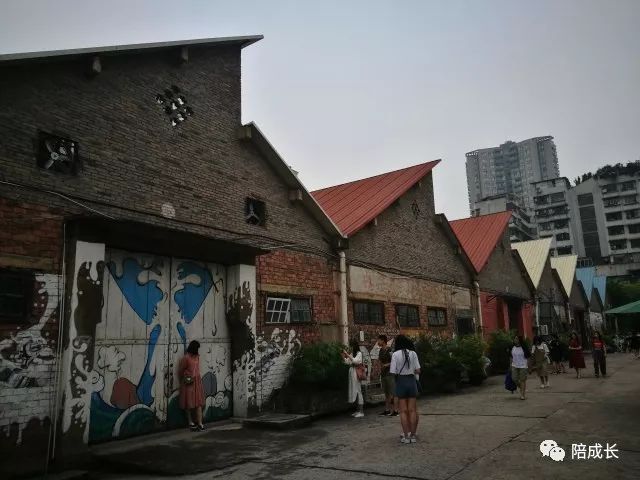 重庆方特公园营业时间_重庆方特科幻公园上午人多还是下午人多?_重庆方特科幻主题公园