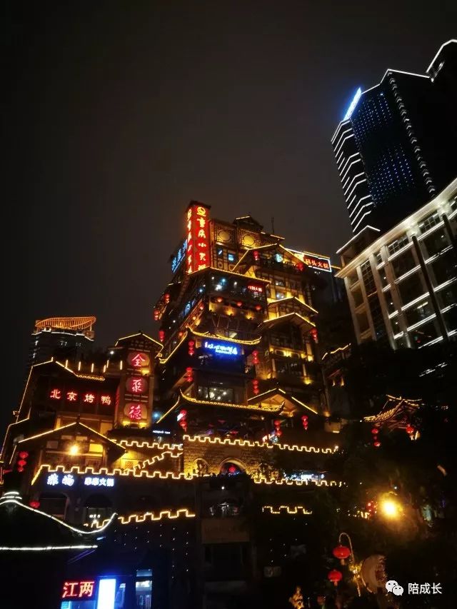 重庆方特科幻主题公园_重庆方特科幻公园上午人多还是下午人多?_重庆方特公园营业时间