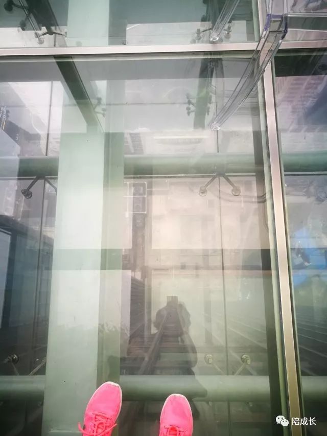 重庆方特科幻主题公园_重庆方特科幻公园上午人多还是下午人多?_重庆方特公园营业时间