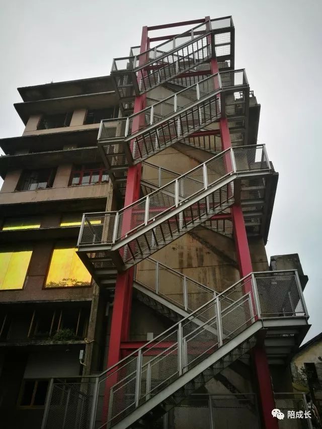 重庆方特科幻主题公园_重庆方特科幻公园上午人多还是下午人多?_重庆方特公园营业时间