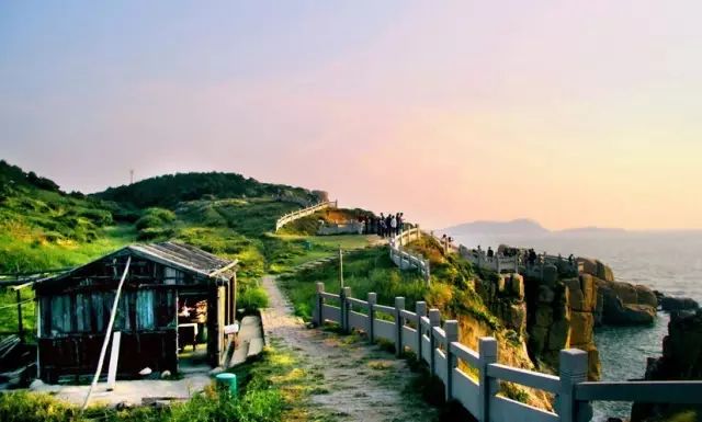 重庆方特科幻公园开门了吗_重庆方特科幻主题公园_重庆方特科幻公园上午人多还是下午人多?