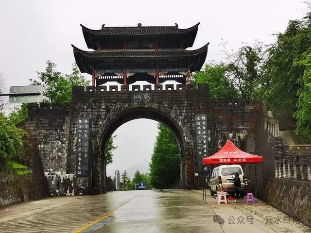 一个山两个山三个山各念什么_山阴的山是什么山_一座山