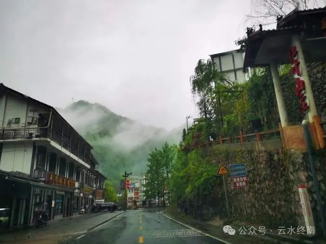一座山_山阴的山是什么山_一个山两个山三个山各念什么