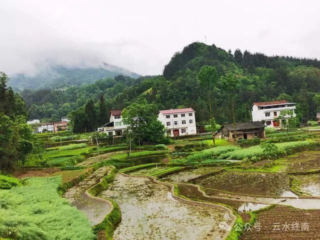山阴的山是什么山_一座山_一个山两个山三个山各念什么