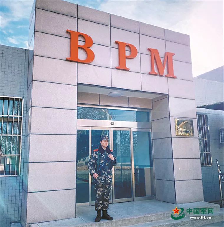 进车站红光带，信号机会变颜色_站内红光带接车_色灯进站信号机红灯灭灯后