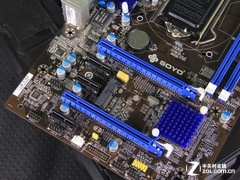 梅捷H81 显卡插槽图