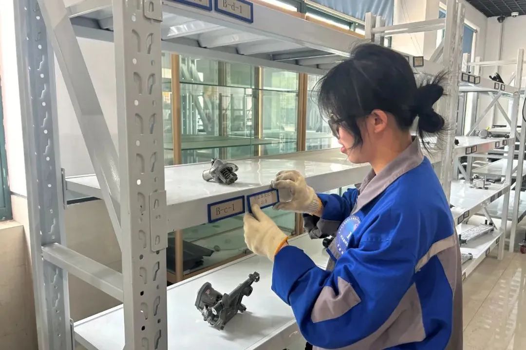 活塞连杆组的拆装_活塞连杆组的拆卸_活塞连杆组的拆装步骤视频