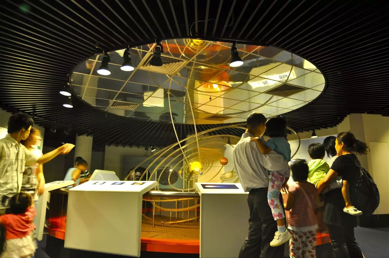 北京天文馆电影时间表_北京天文馆4d电影哪个好_北京天文馆4d电影时间