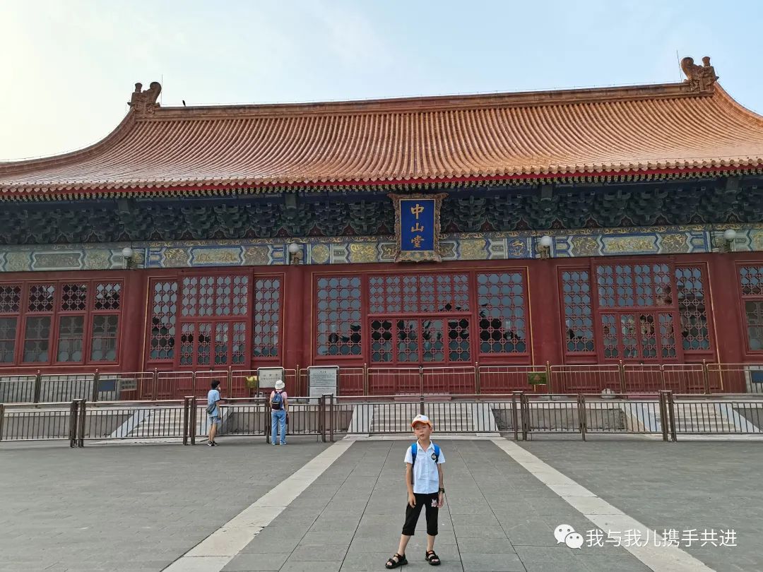 天文馆4d电影播放时间_北京天文馆4d电影哪个好_北京天文馆4d电影时间