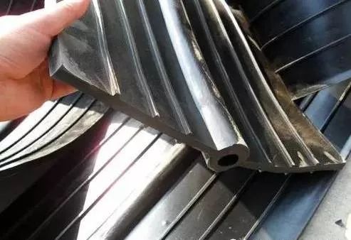 遇水膨胀止水条规格_遇水膨胀止水条和止水钢板哪个好_bw-96型遇水膨胀止水条