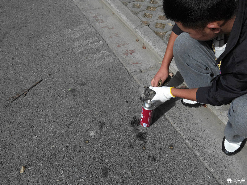 1.6的明锐车主教你怎么清洗您的爱车节气门