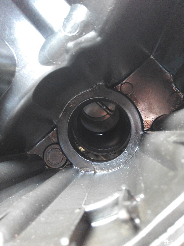 1.6的明锐车主教你怎么清洗您的爱车节气门