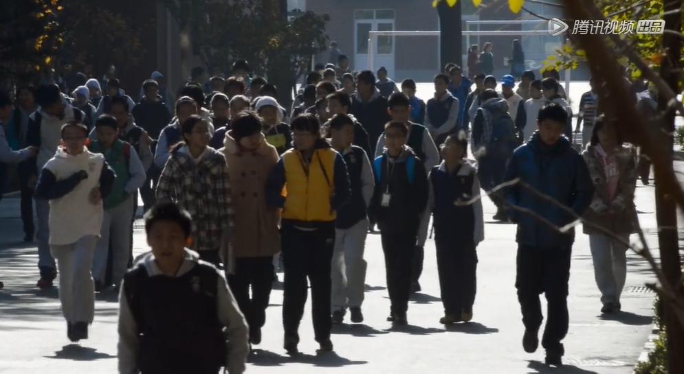 万世高中在哪_万世高中音乐_万世高中电影中的人物