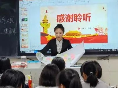 高中万岁_万世高中音乐_万世高中在哪