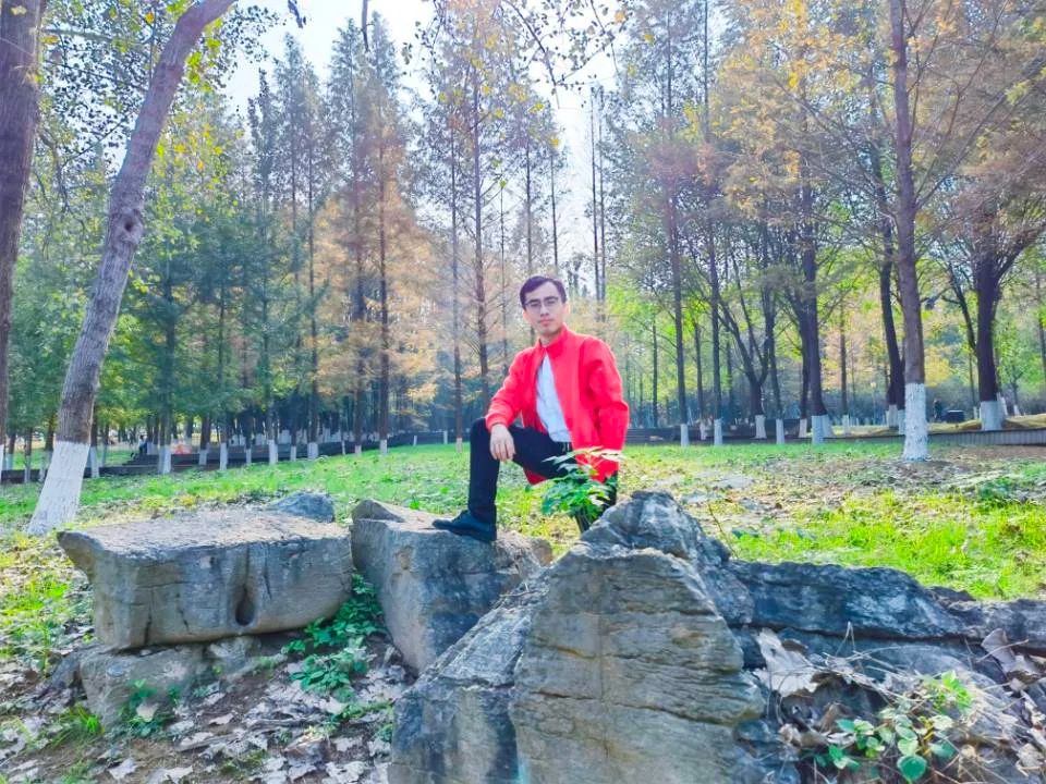 万世高中音乐_万世高中在哪_高中万岁