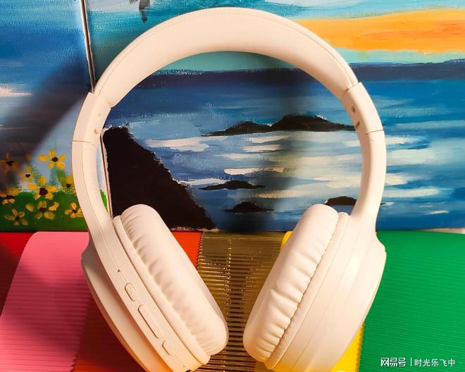 耳机戴钱头式一般戴多久_头戴式耳机一般多少钱_耳机头戴式还是入耳式对耳朵好
