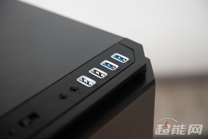 风扇机箱静音怎么解决_机箱风扇超静音_机箱什么风扇静音