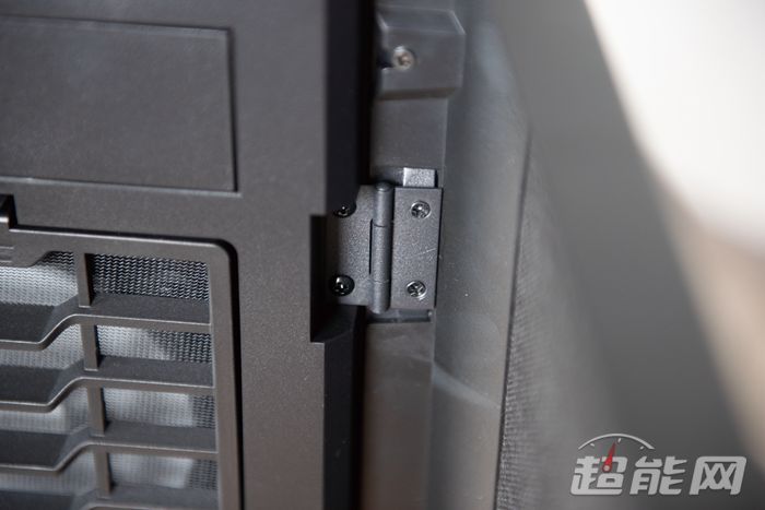 风扇机箱静音怎么解决_机箱风扇超静音_机箱什么风扇静音