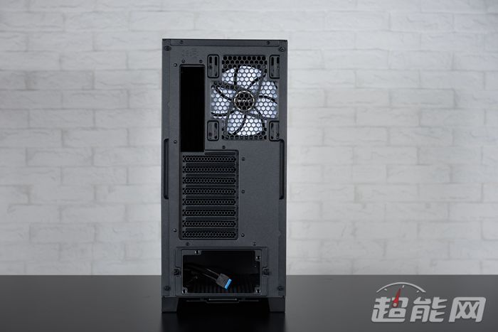 风扇机箱静音怎么解决_机箱什么风扇静音_机箱风扇超静音