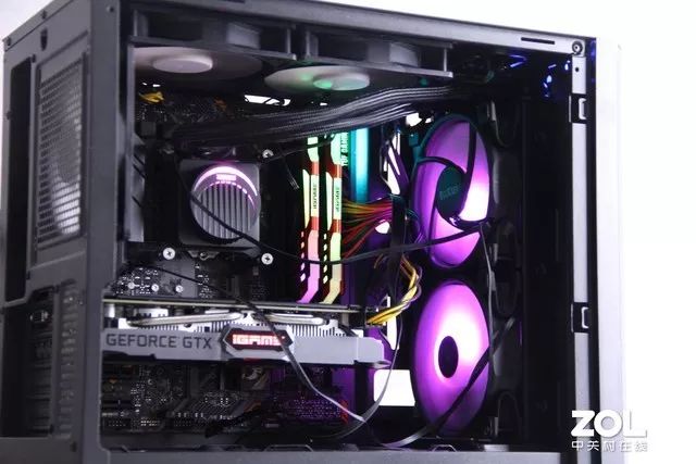 风扇机箱静音怎么解决_机箱什么风扇静音_机箱散热风扇静音