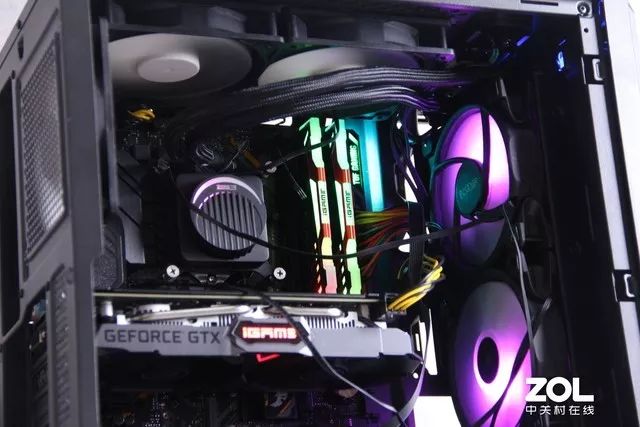 风扇机箱静音怎么解决_机箱什么风扇静音_机箱散热风扇静音