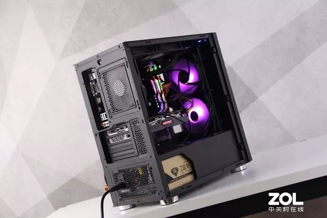 机箱什么风扇静音_风扇机箱静音怎么解决_机箱散热风扇静音