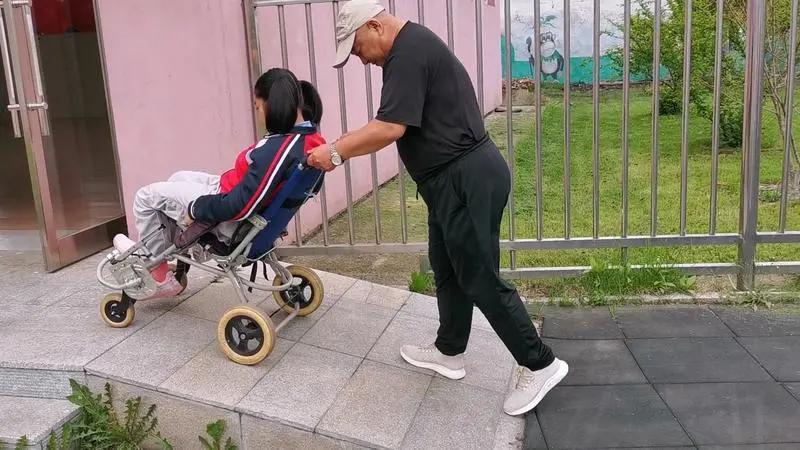 电教室电脑桌_电脑教室电脑桌_电教室桌子