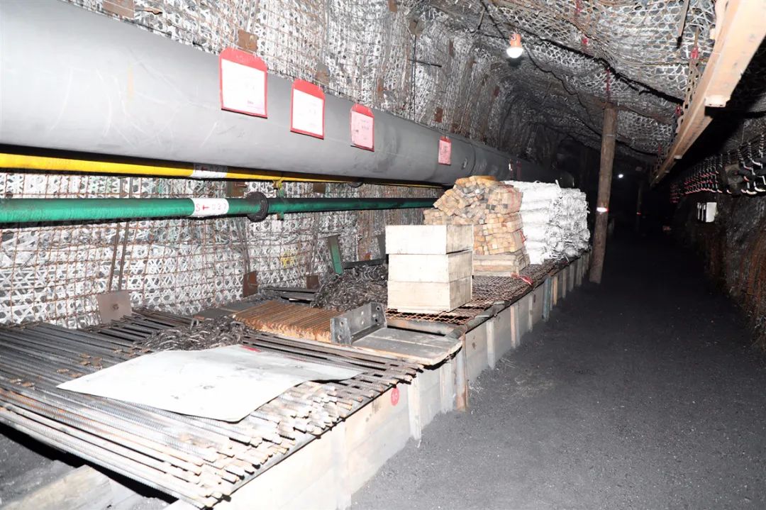 风泵潜水泵_风动潜水泵_矿用风动潜水泵内部结构