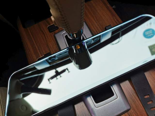 飞利浦CVR1500行车记录仪_后视镜行车记录仪安装教程_黑金钢车载记录仪v62