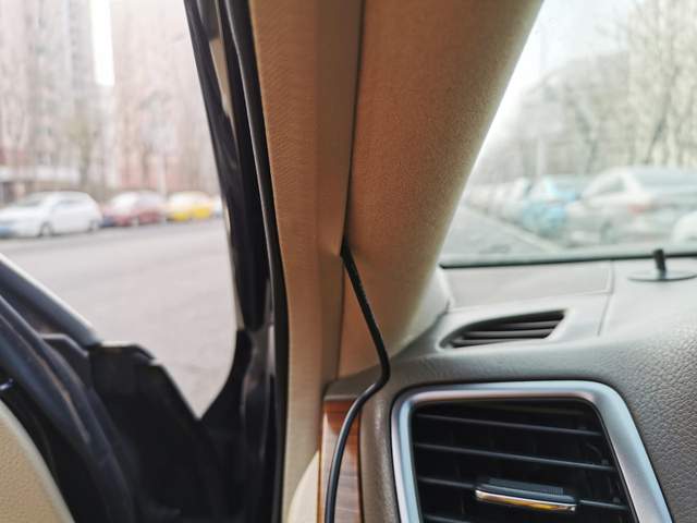 黑金钢车载记录仪v62_后视镜行车记录仪安装教程_飞利浦CVR1500行车记录仪